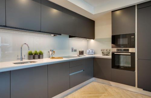 Grand Canal Dock Apartment | The Benson Two by Dublin At Home