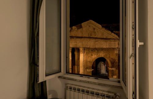 Rione XI Sant'Angelo Apartment | The Best Rent - Three-Room Apartment near Lungotevere