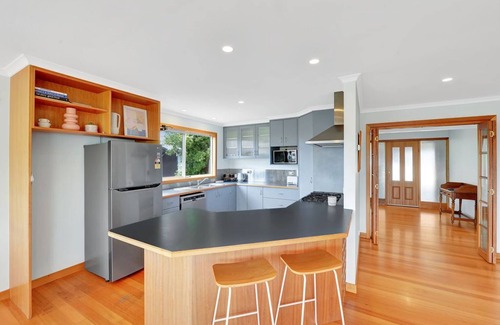 Scamander Apartment | The BEST Scamander Beach House!