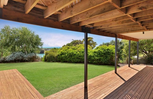 Scamander Apartment | The BEST Scamander Beach House!