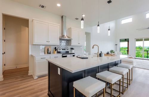 Palo Pinto County House | The Bird House on Possum Kingdom Lake