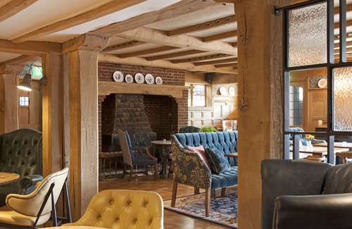 Knowl Hill Hotel | The Bird In Hand