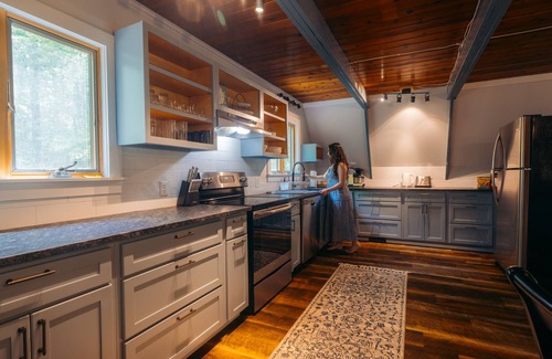 Jay Cabin | The Blue Jay A Frame