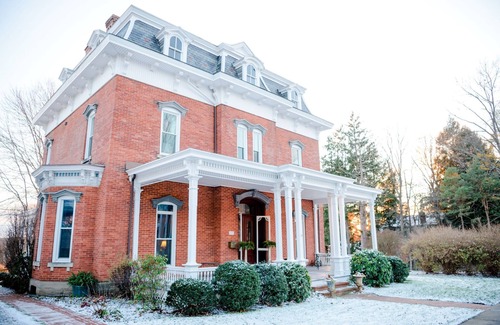 Mercer Apartment | The Blue Room at The Big Brickhouse