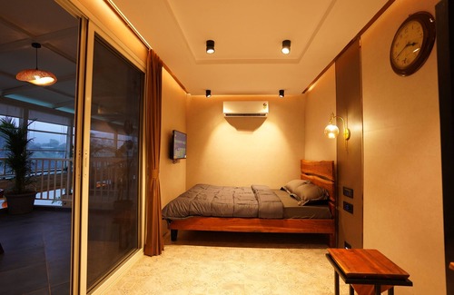 Karjat Resort | The Boat Club