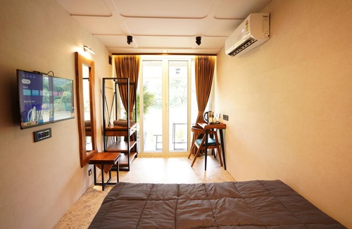 Karjat Resort | The Boat Club