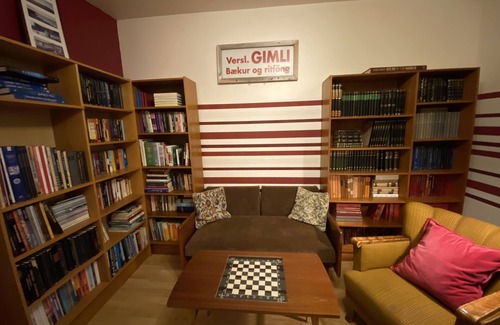 Hellissandur Apartment | The Bookstore Apartment