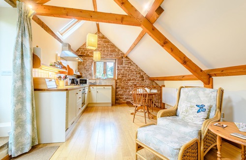 Ross-on-Wye Cottage | THE BOTHY, pet friendly, with a garden in Phocle Green