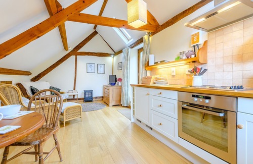 Ross-on-Wye Cottage | THE BOTHY, pet friendly, with a garden in Phocle Green