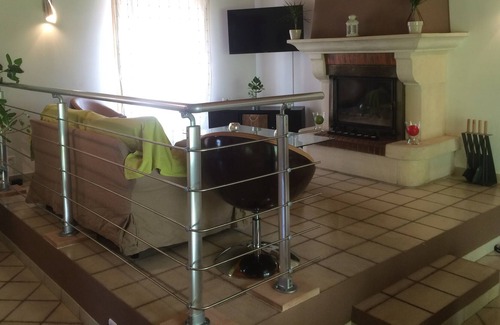 Andressac House | The Boulbènes Guest house - 6 pers. pool and garden.