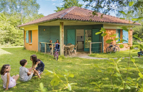 Montrevault-sur-Evre Apartment | The bungalow park is located in the village of Le Fuilet.