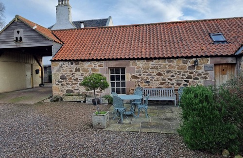North Berwick House | The Byre Cottage, perfect peace, yet 25 mins by train to Edinburgh, beach 9 mins
