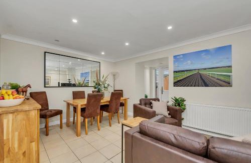 Newmarket House | The Cambridgeshire