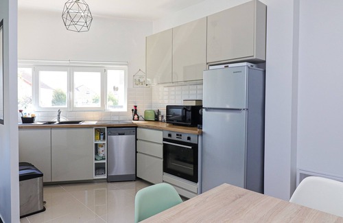 Chanteloup-les-Vignes Apartment | THE CAPTAIN'S LAIR