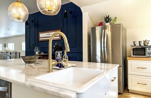 Unorganized Thunder Bay District House | The Carriage House