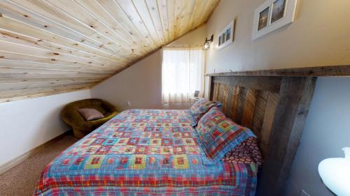 Blanding House | The Cedars Country Cottage, Solitude, Amazing Night Skies!