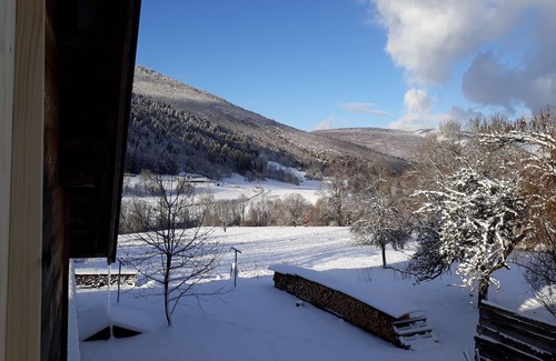 Le Noyer Ski Chalet | The charm of the rustic