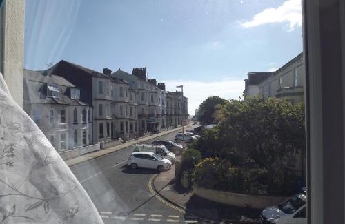 Great Yarmouth Hotel | The Chequers