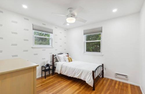 Cherry Hill House | The Chill Pad Deluxe in Cherry Hill