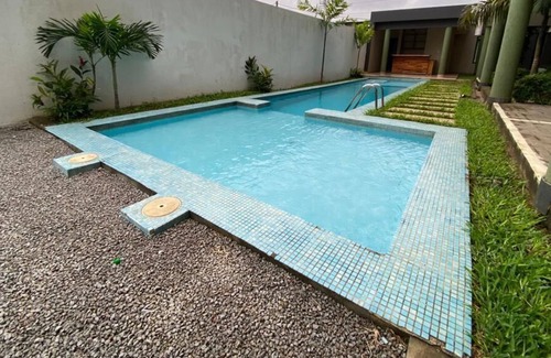 Cocody Apartment | The Citizen I Raffinement et Confort