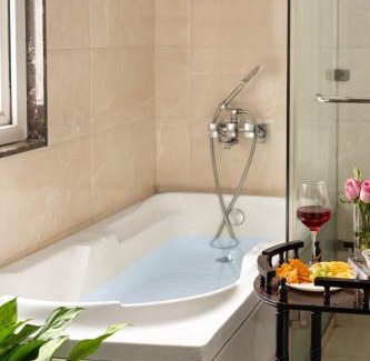 New Friends Colony Apartment | The City Haven 3BHK New Delhi luxury apartment closest to NFC Community centre