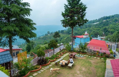 Kaul Villa | The Clay House, Mukteshwar by Ebony Stays |Cosy 4BHK Villa with Himalayan Views
