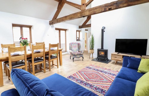 Montgomery House | The Clockhouse