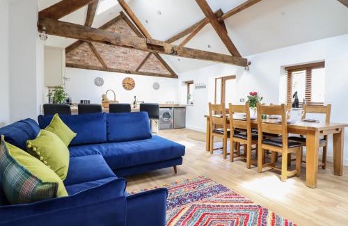 Montgomery House | The Clockhouse