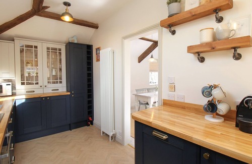 Piddletrenthide Cottage | THE COACH HOUSE AT LACKINGTON FARM, with open fire in Piddletrenthide