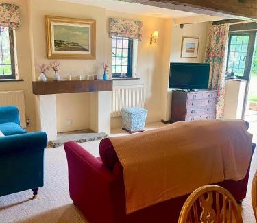 Henley House | The Coach House