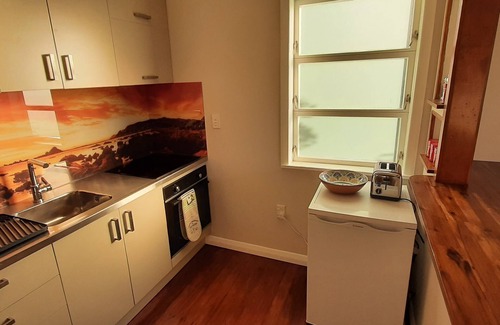 Wellington Apartment | The Coast is Clear - South Coast delight