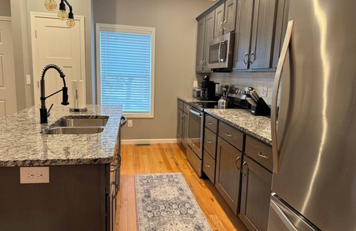 Lewisburg House | The Corner at SJ - Cozy + Modern Retreat in Lewisburg