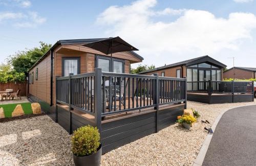 Evesham House | The Cotswold Holiday Lodge