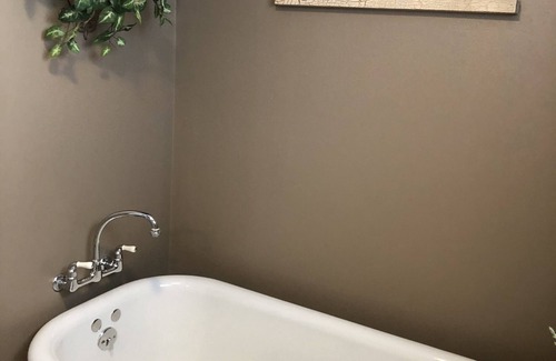 Geneva House | The Cottage at Gomm Ranch