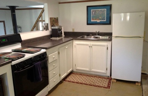 Carthage Cottage | The Cottage at Ozark Highlands Farm