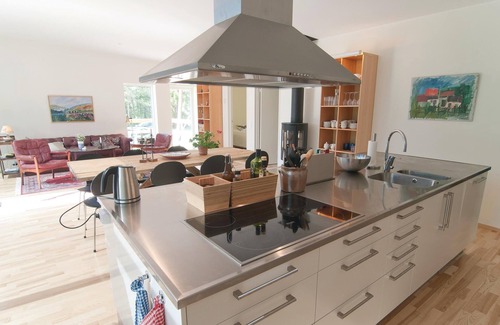 Vibble House | The cottage has a thoroughly high quality, especially in equipment and furniture.