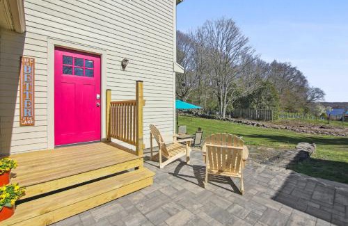 Preston Hotel | The Cottage Inn At Amos Lake