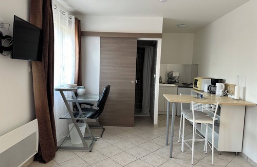 Fondettes Apartment | The countryside, 5 minutes from downtown Tours