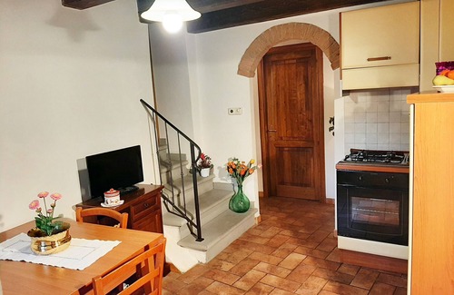 Moggiana Apartment | THE COURT - BEAUTIFUL TUSCAN RUSTIC