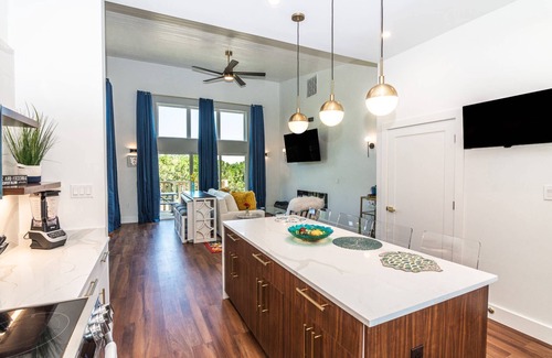 Clifton Apartment | The Cove at Whitney Unit A: Luxury Lakefront Retreat with Semi-Private Cove and Fire Pit