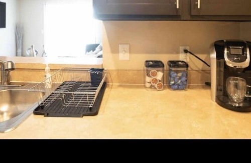 Easton Apartment | The Cove ( less than a minute from Easton town center )