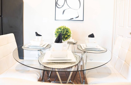 Easton Apartment | The Cove ( less than a minute from Easton town center )