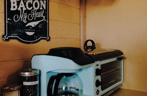 Rio Frio Cabin | The Cozy Cabin @ Whiskey Mountain Great Location!