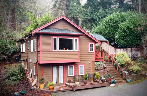 Lake Forest Park Apartment | The Cozy Studio of Lake Forest Park