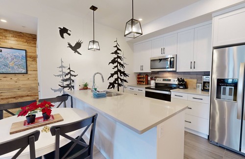 Sun Peaks Condo | The Crowe's Nest @ Peaks West