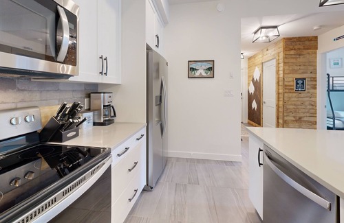 Sun Peaks Condo | The Crowe's Nest @ Peaks West