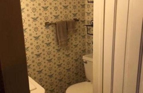 Towanda Bed & Breakfast | The Crows Nest at Victorian Charm Inn