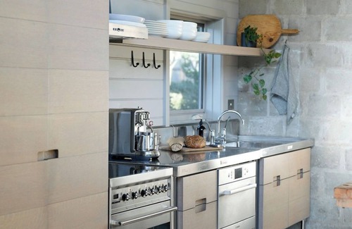 Main Ridge Cottage | The Dairy. 2 bedroom cottage on a farm in Main Ridge