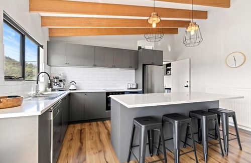 Derby House | The Derby Lodge 'Two Bedroom' Stay in Style!