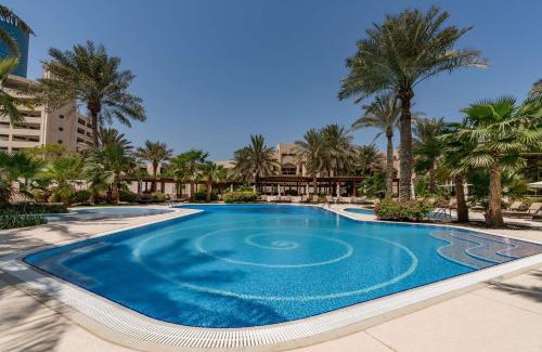 Diplomatic Area Hotel | The Diplomat Radisson Blu Hotel Residence & Spa